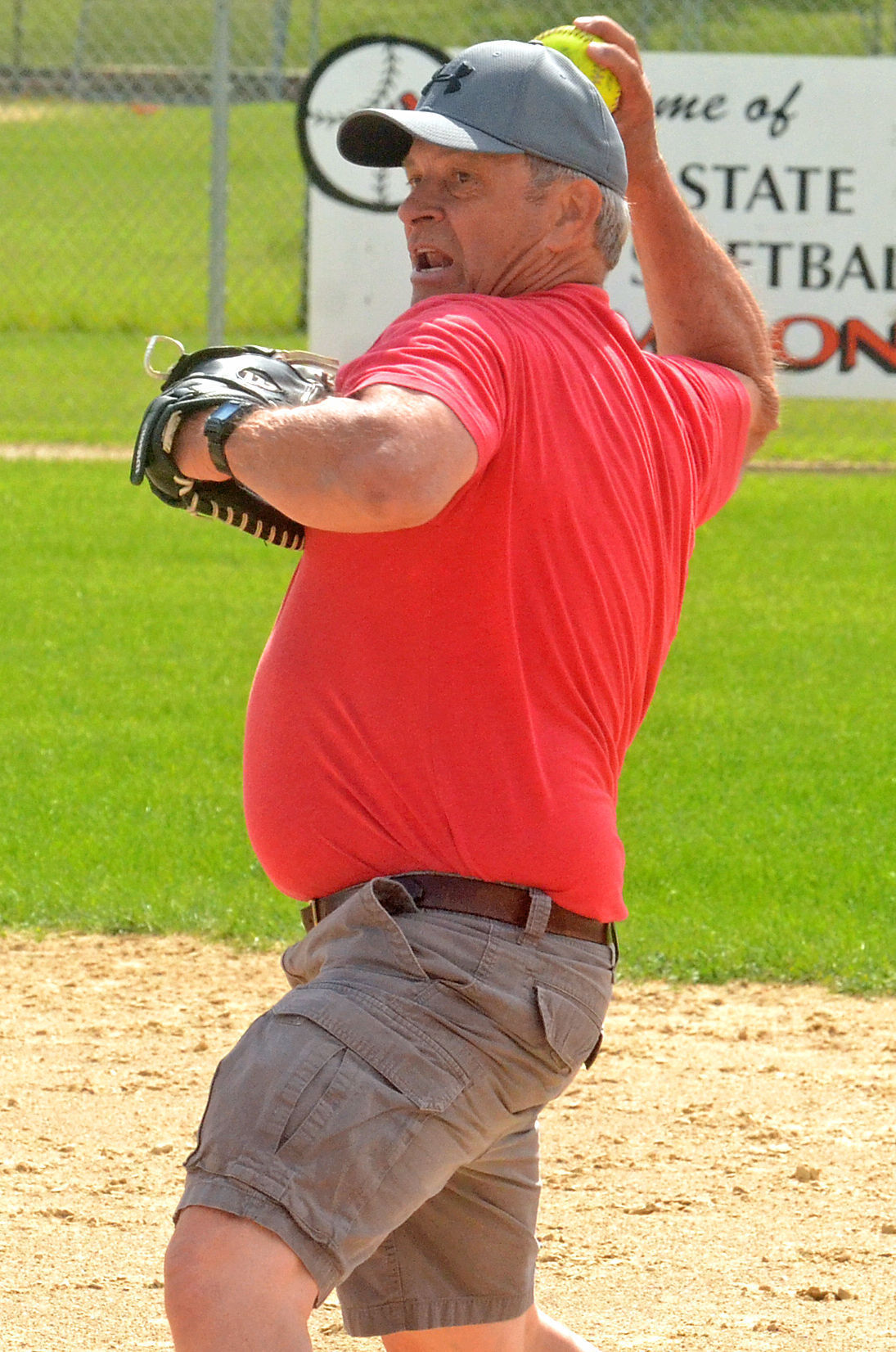 Bob Tomlinson throw